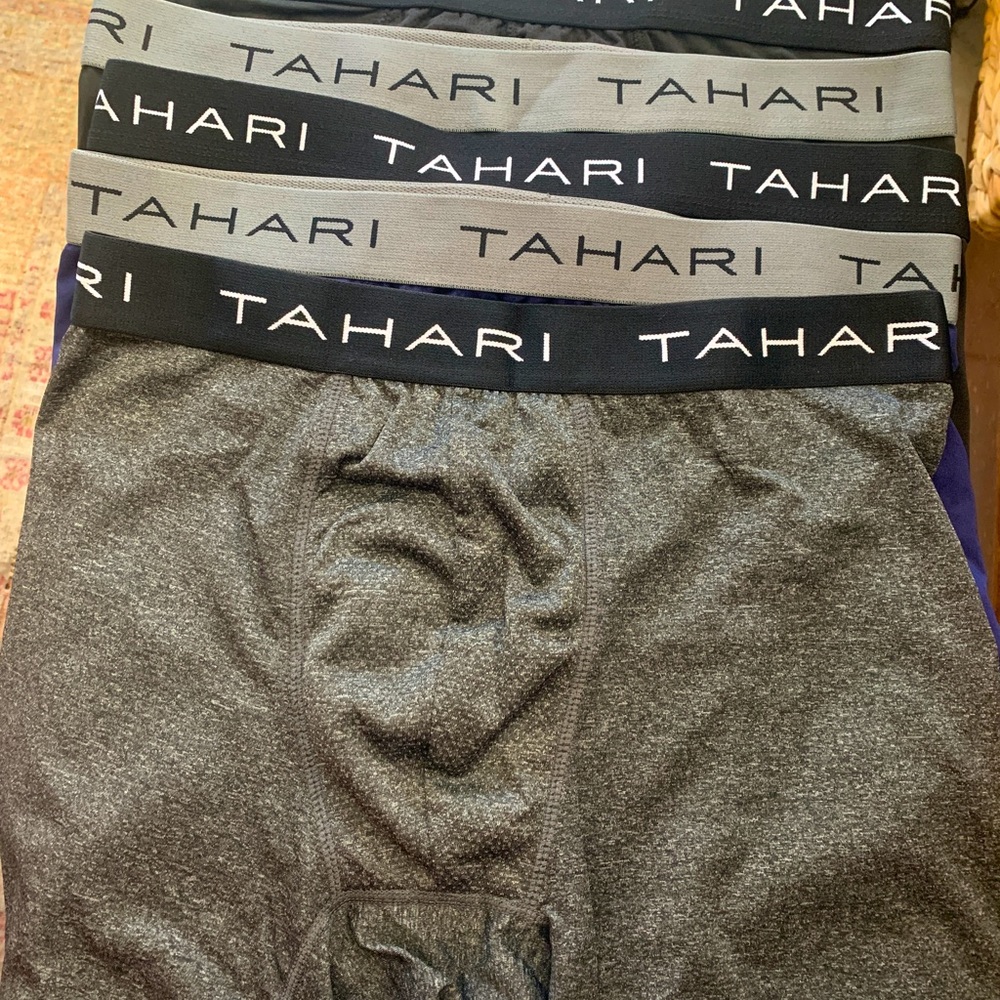 Men’s Tahari boxers